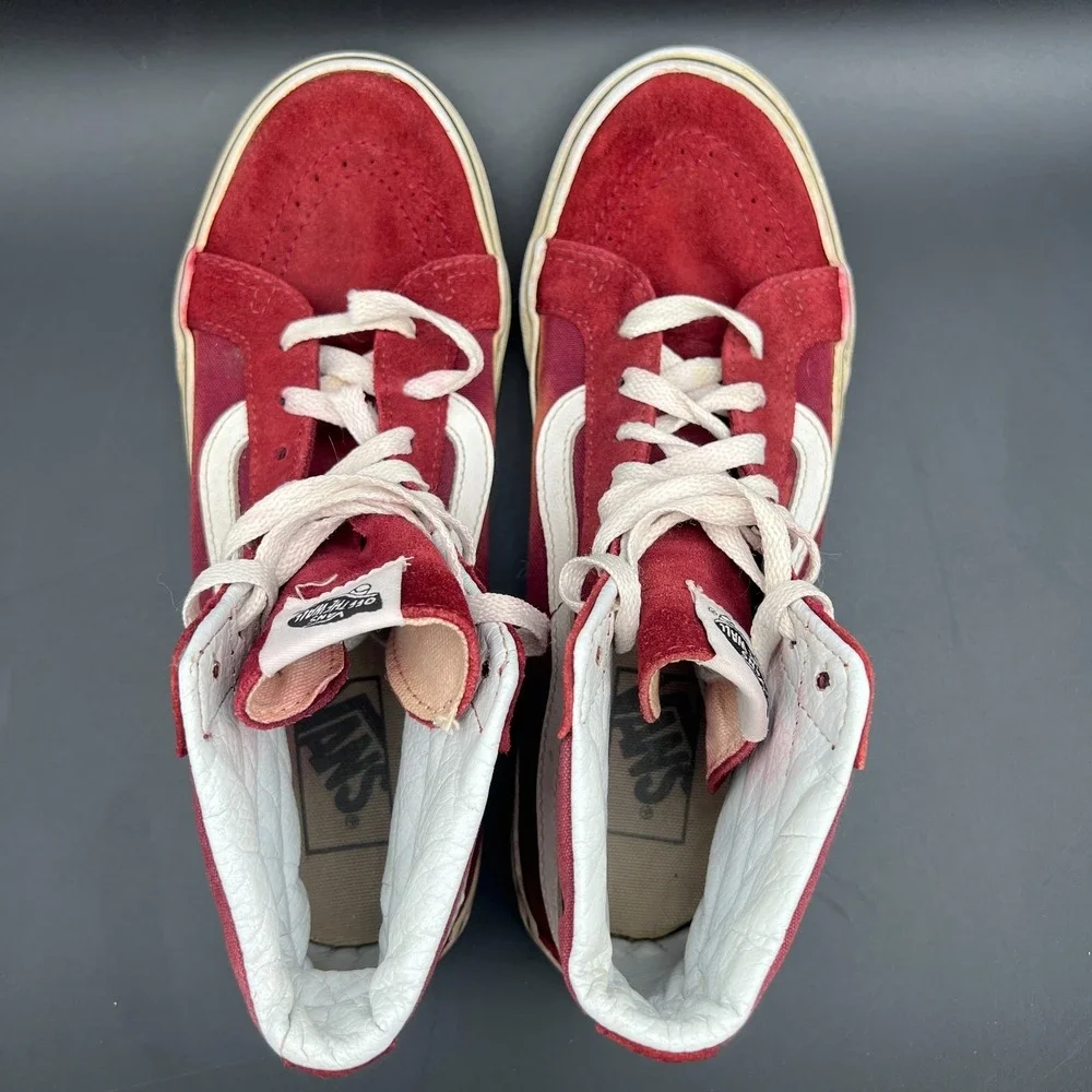 Vans Sk8-Hi Unisex M6.5/W8 Sneaker Red Suede High Top Lace Up Skateboard Shoes